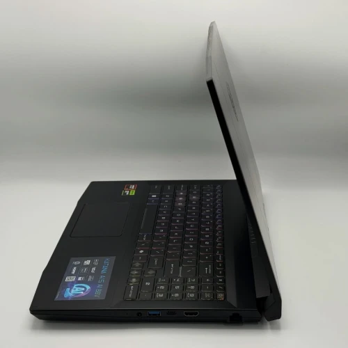 MSI Katana A15 AI / Ryzen 7 8845HS / 16 Go DDR5 / RTX 4060 / QHD 165Hz