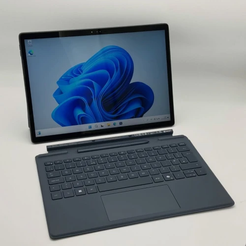 Dell Latitude 7350 Detachable Avec STYLET : Lultra-portable avec Intelligence Artificielle