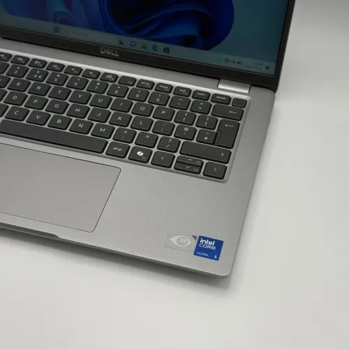 Dell Latitude 5450 Tactile / Ultra 5 125U / 16 Go DDR5 / 512 Go SSD / 14 FHD