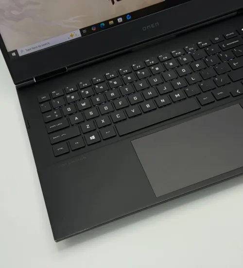 HP OMEN GAMING 15 / i7-11800H / RTX 3050 Ti / 16Go RAM / 512Go SSD