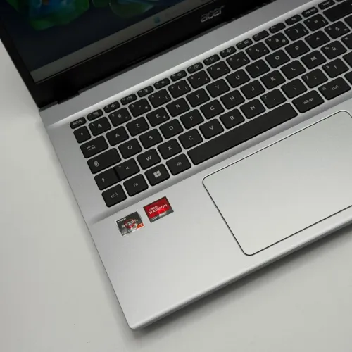 Acer Aspire 3 15 / Ryzen 7 5700U / 16 Go / 512 Go SSD / 15.6 FHD