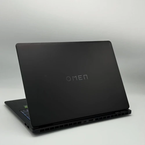 HP OMEN Transcend O14 / ULTRA 9 185H / NVIDIA RTX 4070 8Go / 32Go DDR5 / 1TO SSD / 14 OLED 3k 120Hz