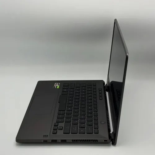 ASUS ZEPHYRUS G14 / RYZEN 5 4600HS / 16Go DDR4 / 1To SSD / NVIDIA GTX 1650Ti / 14 FHD 120Hz