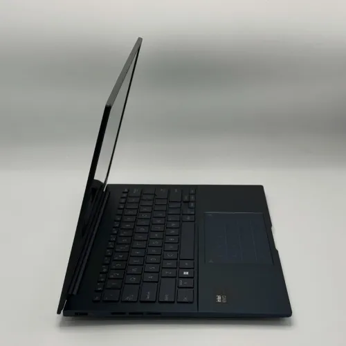 ASUS Zenbook 14 UX3405 / Intel Ultra 7 155H / 16 Go / 1 To SSD / 14 OLED