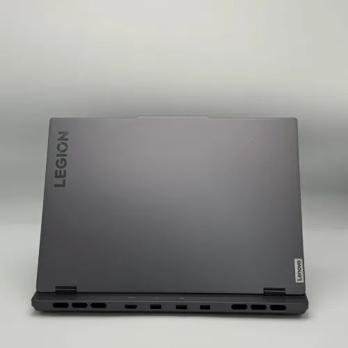 LENOVO LEGION SLIM 5 / Ryzen 7 7840HS / RTX 4060 8GB / 14 OLED 120Hz