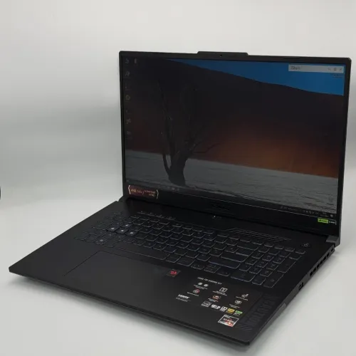 ASUS TUF A17 / RYZEN 7 7735Hs / NVIDIA RTX 4060 8Go / 32Go DDR5 / 1To SSD / 17.3 FHD
