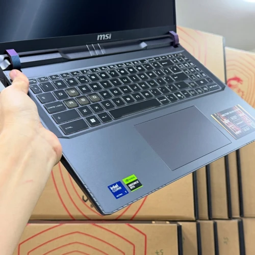 MSI VECTOR 16 HX AI / ULTRA 7 255HX / RTX 5070ti / 16Go DDR5 / 512SSD / 16 QHD+ 240Hz