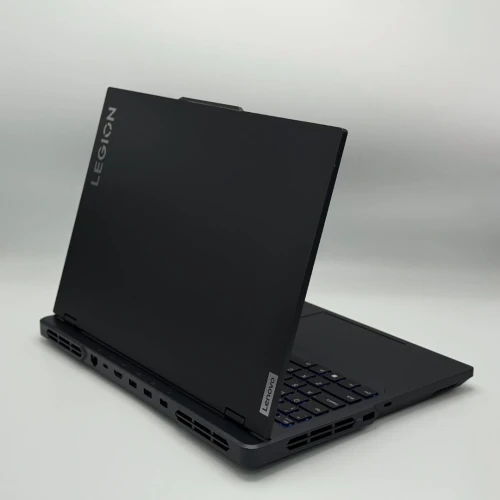 LENOVO LEGION 5 PRO / 14th I7-14650Hx / NVIDIA RTX 4060 8Go / 32Go DDR5 / 1To SSD / 16 QHD 240Hz