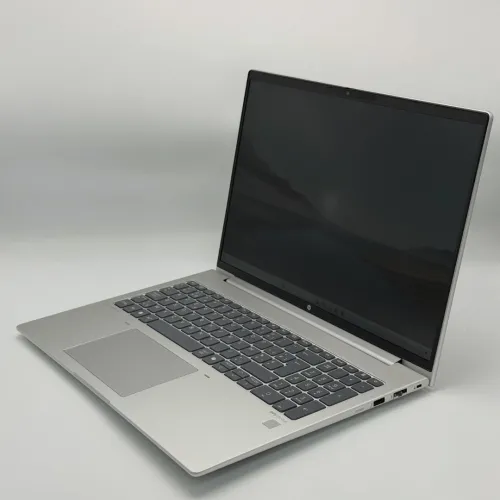 HP ProBook 465 G11 / Ryzen 5 7535U / 16Go DDR5 / 256Go SSD / 16 FHD+