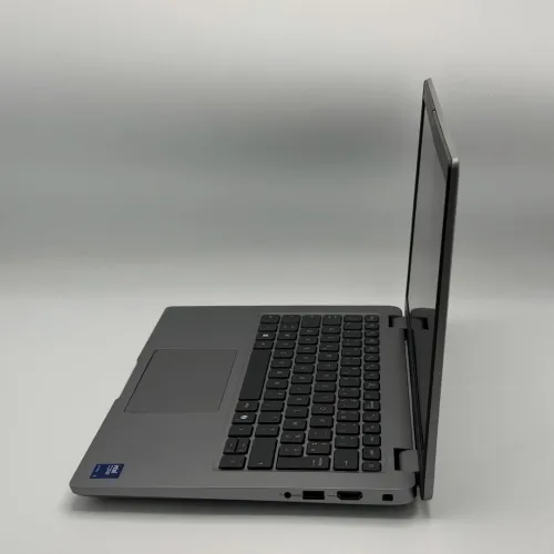 Dell Latitude 5450 / Ultra 5 135U / 16 Go DDR5 / 512 Go SSD / 14 FHD