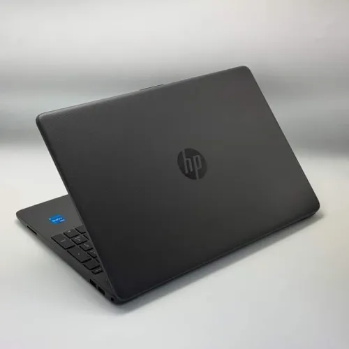 HP 250 G8 / 11th I5-1135G7 / 8Go DDR4 / 256SSD / 15.6 FHD