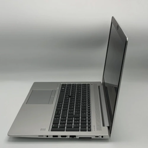 HP ELITEBOOK 755 G5 / AMD RYZEN 3 Pro 2300U / 16Go DDR4 / AMD VEGA / 15.6 FHD