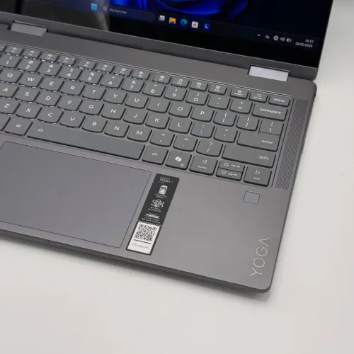 Lenovo Yoga 7 2-in-1 / Ultra 7 256V / 16 Go DDR5 / OLED 2.8K x360