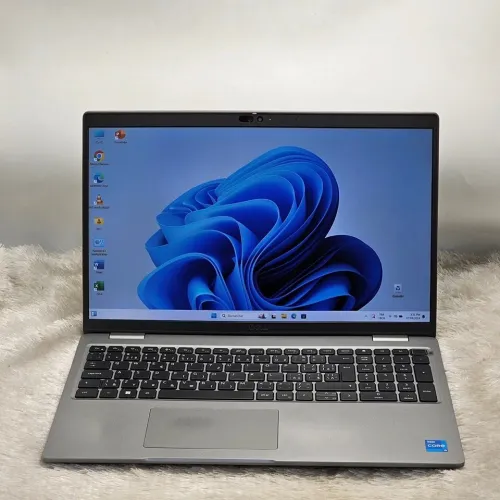 DELL LATITUDE 5540 / 13th I5-1335U / 16GO DDR4 / 512SSD / 15.6" FHD