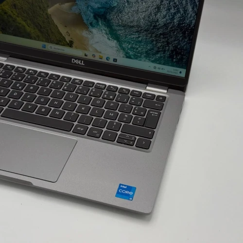 DELL LATITUDE 5330 / 12th I5-1245U / 8Go DDR4 / 256SSD / 13.3  FHD