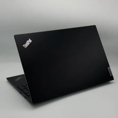 LENOVO THINKPAD E15 GEN2 / RYZEN 7 5825U / 40Go DDR4 / 512SSD / 15.6  FHD