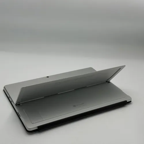 MICROSOFT SURFACE PRO 8 Détachable / 11th I7-1185G7 / 16GO LPDDR4X / 256SSD / 13.4 3K Tactile
