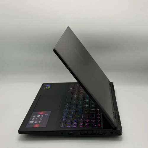 MSI Crosshair 16 HX / i7-14700HX / 16 Go DDR5 / RTX 4060 / QHD+ 240Hz