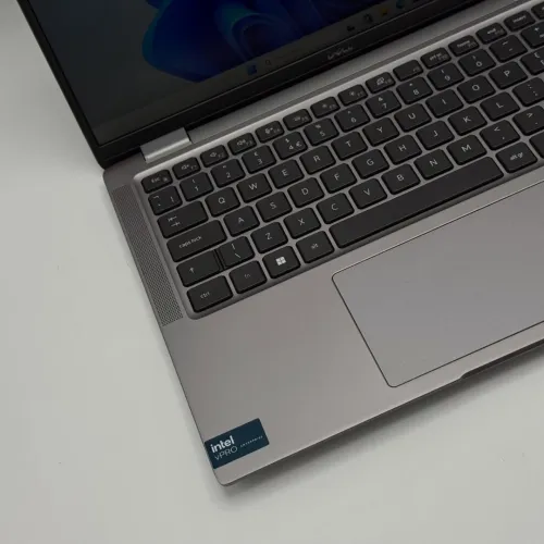 Dell Latitude 7450 Tactile / Core Ultra 7 165U / 16 Go DDR5 / 256 Go SSD / 14 FHD+