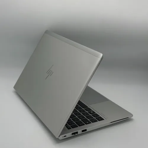 HP EliteBook 640 G10 Tactile / i7-1365U / 32 Go / 1 To SSD / 14 FHD