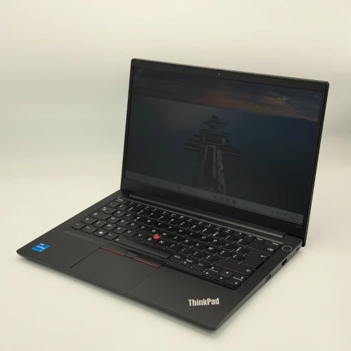 LENOVO THINKPAD E14 / 11th I5-1135G7 / 8Go DDR4 / 256SSD / 14 FHD
