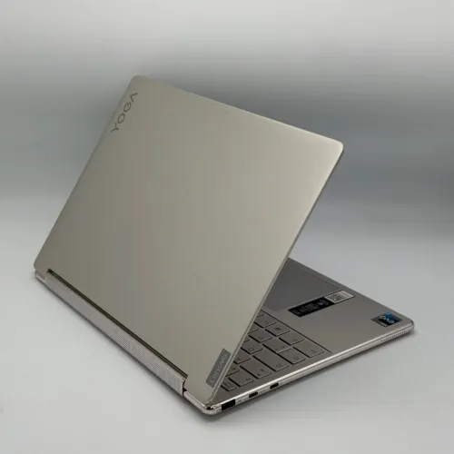 Lenovo Yoga 9i 14IAP7 / i7-1260P / 16 Go DDR5 / 512 Go SSD / 14 OLED Tactile