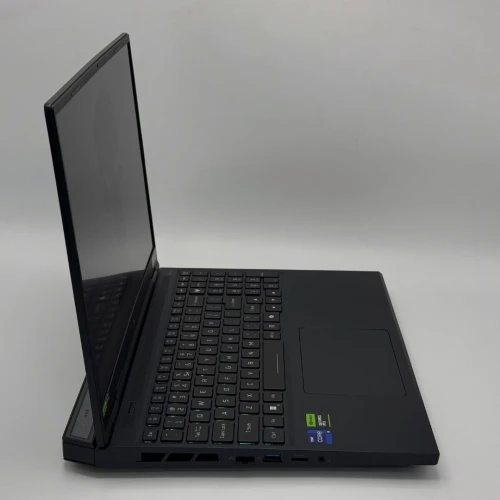 Acer Predator Helios Neo 16 / i9-14900HX / RTX 4060 / QHD+ 240Hz
