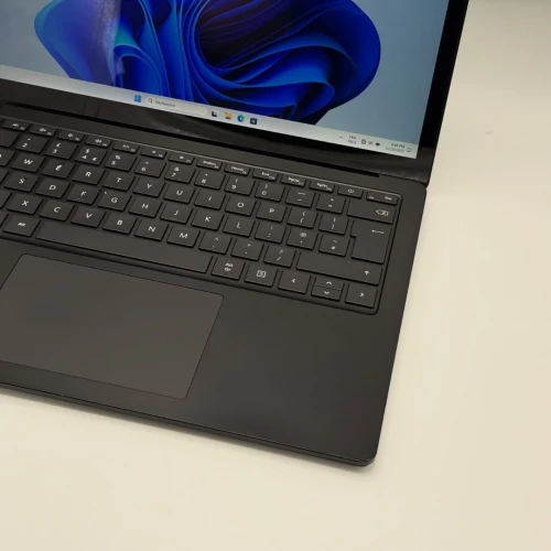 MICROSOFT SURFACE LAPTOP 4 / 11th I5-1145G7 / 8Go DDR4 / 256Go SSD / 13.5  2K TACTILE