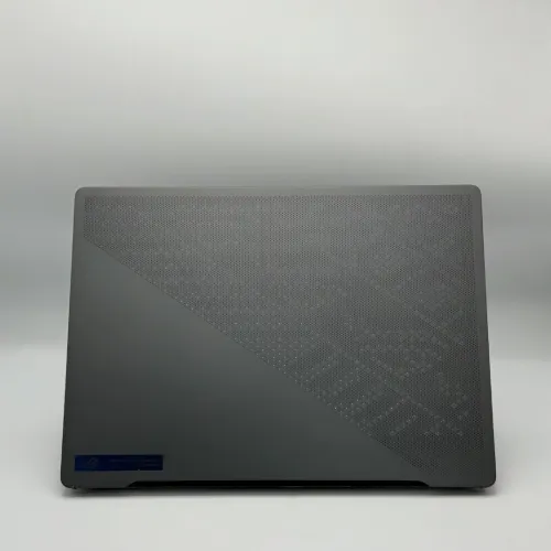 ASUS ROG ZEPHYRUS G14 / Ryzen 7 7735HS / RTX 4060 / QHD+ 165Hz
