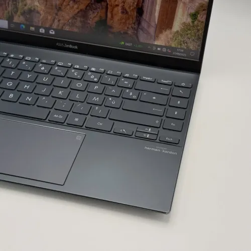 ASUS ZENBOOK 14 / 11th I7-1165G7 / 32Go DDR4x / 512SSD / 14 FHD