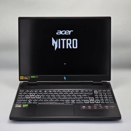 ACER NITRO 16 / 13th RYZEN 7 7840HS/ 16GO DDR5 / 1TO SSD / NVIDIA RTX 4050 06GO / 16" 165Hz FHD+