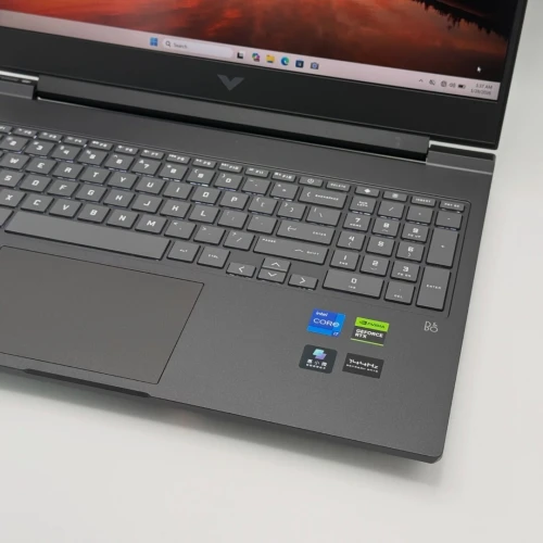 HP Victus 16  / i7-13620H / 16 Go DDR5 / 512 Go SSD / RTX 4060 8Go / 16.1 FHD  144Hz