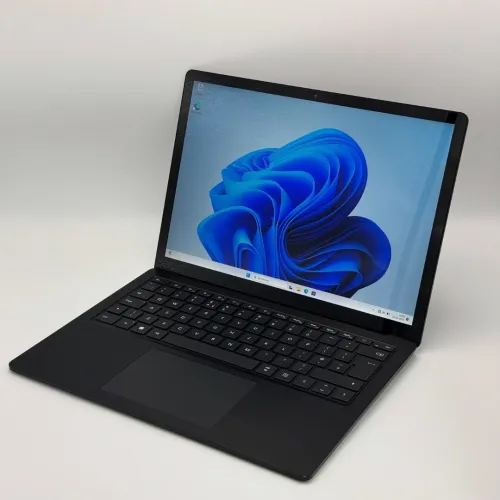 Microsoft SURFACE LAPTOP 5 Tactile / 12th i7-1265U / 16GO DDR5 / 256SSD / 13.4 2.5K TACTILE