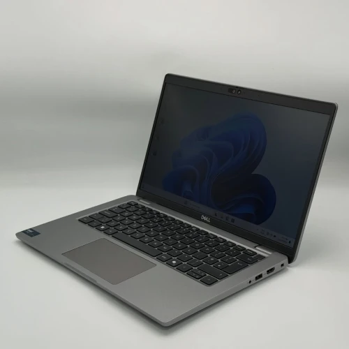 DELL LATITUDE 5450 / ULTRA 7 165U Vpro / 32Go DDR5 / 512SSD / 14 FHD