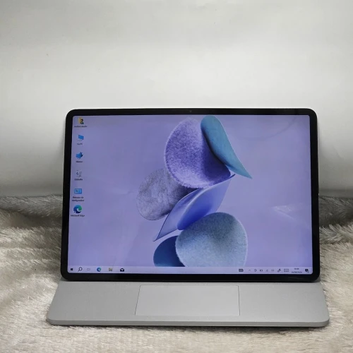 SURFACE LAPTOP STUDIO / 11th i5-11300H / 16GO DDR4 / 256SSD NVMe / TACTILE 14.4" 2.4K