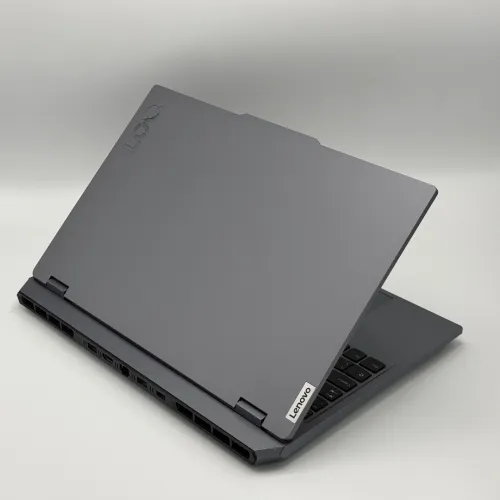 LENOVO LOQ 15 / 12th I5-12450HX / 24Go DDR5 / 1To SSD / NVIDIA RTX 3050 6Go / 15.6 FHD 144hz