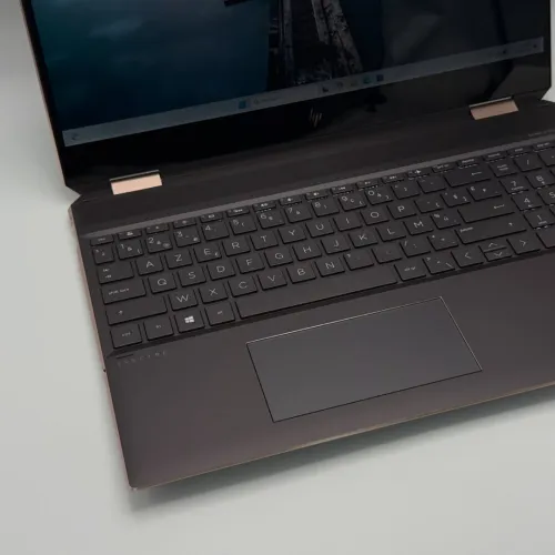 HP Spectre x360 15-df0027nb / i7-8565U / 16 Go / 512 Go SSD / MX150 / 15.6 Tactile x360
