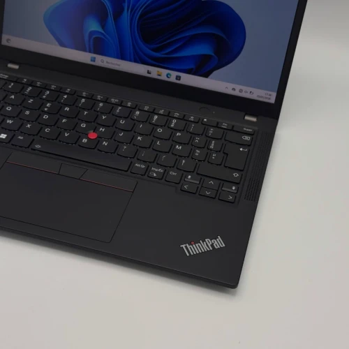 Lenovo ThinkPad X13 Gen 4 Magnesium / Ryzen 5 Pro 7540U / 32 Go DDR5 / 512 Go SSD / 13.3 FHD+