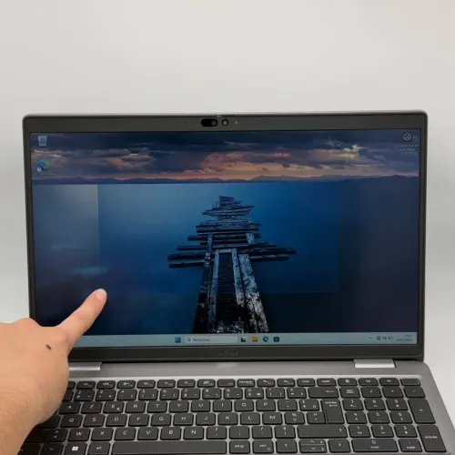 Dell Latitude 5540 / i5-1345U / 16Go DDR4 / 256Go SSD / 15.6 FHD Tactile