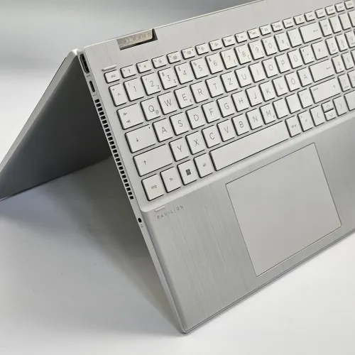 HP PAVILION 15 Convertible Tactile / 11th I7-1165G7 / 16GO DDR4 / 1TO SSD / 15.6" FHD