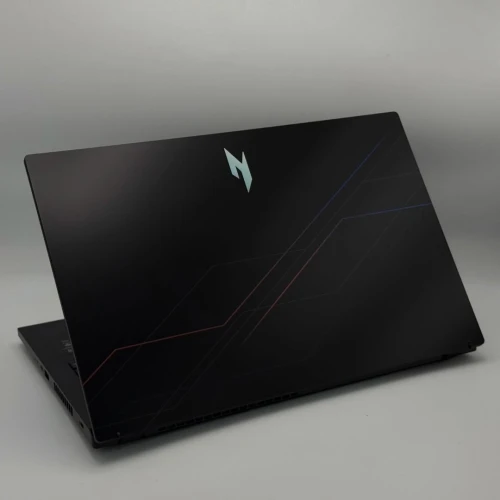 Acer Nitro V 15 / i5-13420H / 16 Go / RTX 5050 8 Go / 165Hz