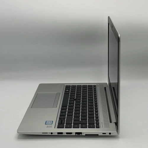 HP ELITEBOOK 840 G6 / 8th I5-8365U / 8Go DDR4 / 256SSD / 14 FHD 