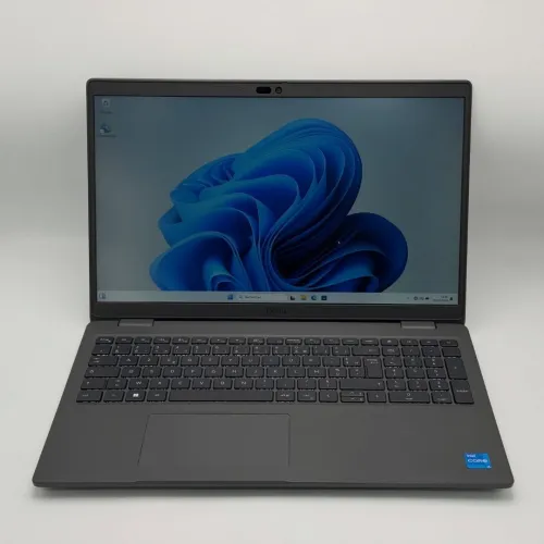 Dell Latitude 3540 / i5-1335U / 15.6 FHD / AZERTY lumineux