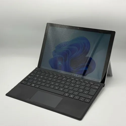 Microsoft Surface Pro 7+ / i7-1165G7 / 16 Go DDR4X / 256 Go SSD NVMe / 12.3 3K Tactile