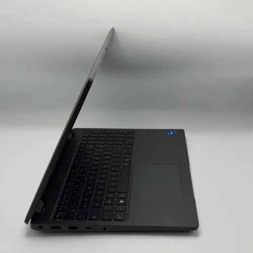 Dell Latitude 3540 / i5-1335U / 8 Go / 256 Go SSD NVMe / 15.6 FHD