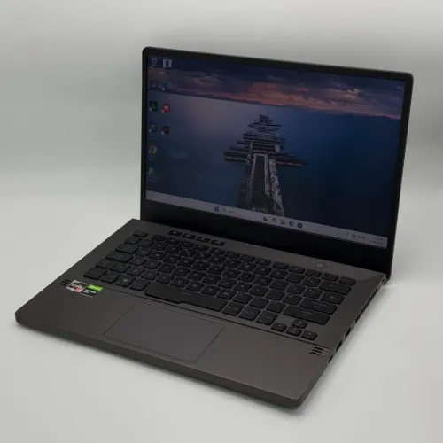 ASUS ZEPHYRUS G14 / RYZEN 5 4600HS / 16Go DDR4 / 1To SSD / NVIDIA GTX 1650Ti / 14 FHD 120Hz
