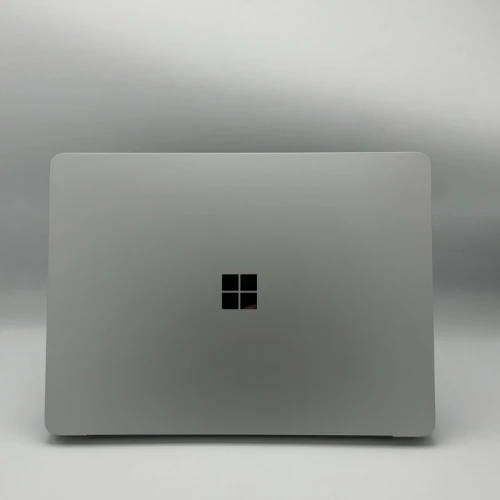 Microsoft Surface Laptop 7 / Snapdragon X Plus / 16 Go DDR5X / 256 Go SSD / 13.4 QHD 120Hz Tactile