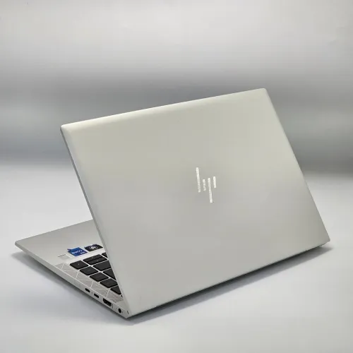 HP ELITEBOOK 840 G8 / 11th I7-1165G7/ 16GO DDR4 / 512GO SSD / 14" FHD