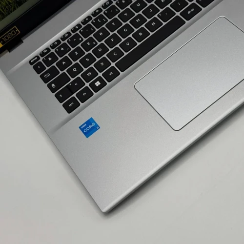 ACER ASPIRE 3 / 12th I5-1235U / 8Go DDR4 / 512SSD / 17.3 FHD