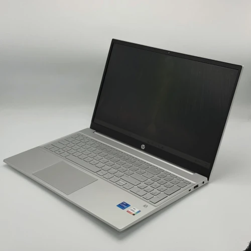 HP Pavilion 15 / i7-1165G7 / 16 Go DDR4 / 512 Go SSD / 15.6 FHD